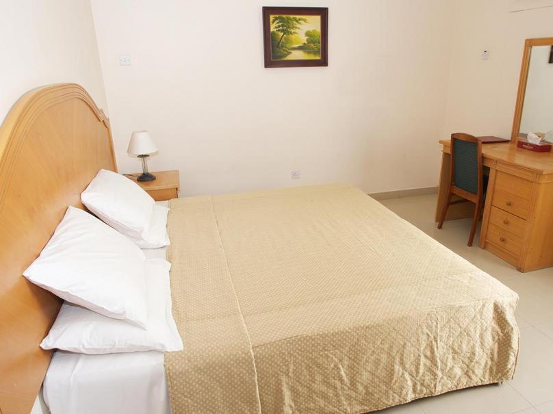 Nuzha Hotel Apartments Маскат Экстерьер фото