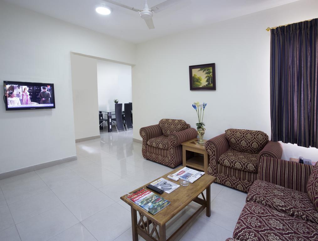 Nuzha Hotel Apartments Маскат Экстерьер фото